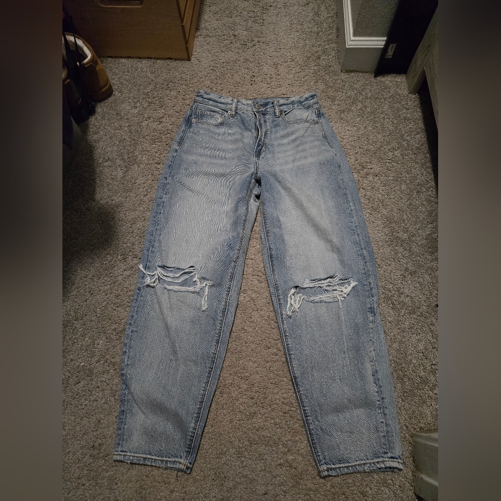 AMERICAN EAGLE womens Relaxed Mom Jeans